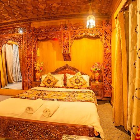New Bombay Heritage Group Of House Boat Srinagar  Bagian luar foto