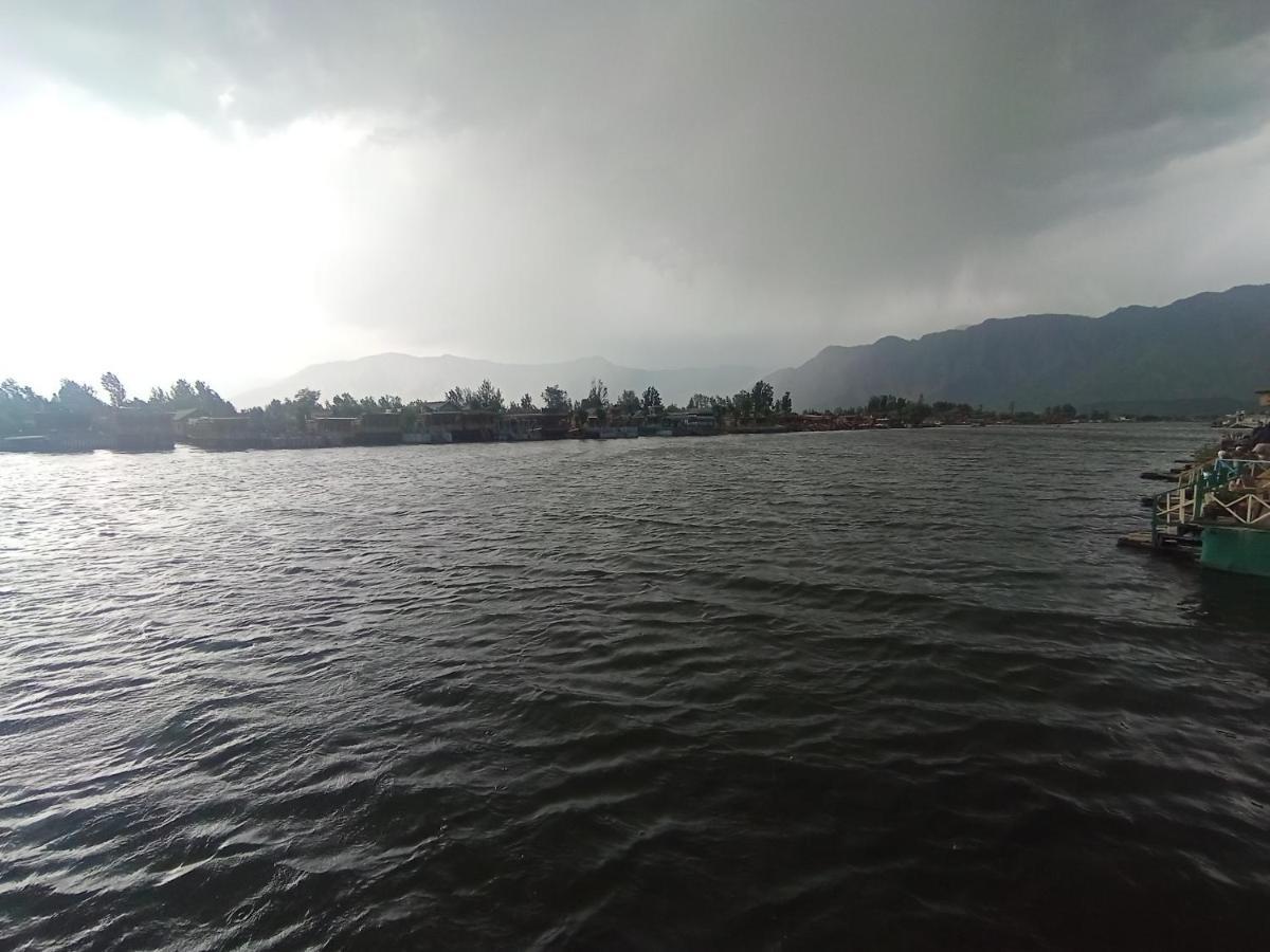 New Bombay Heritage Group Of House Boat Srinagar  Bagian luar foto