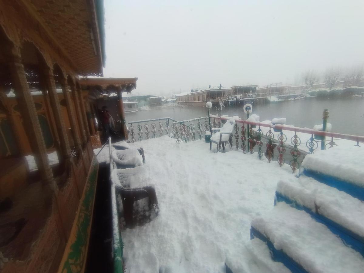 New Bombay Heritage Group Of House Boat Srinagar  Bagian luar foto